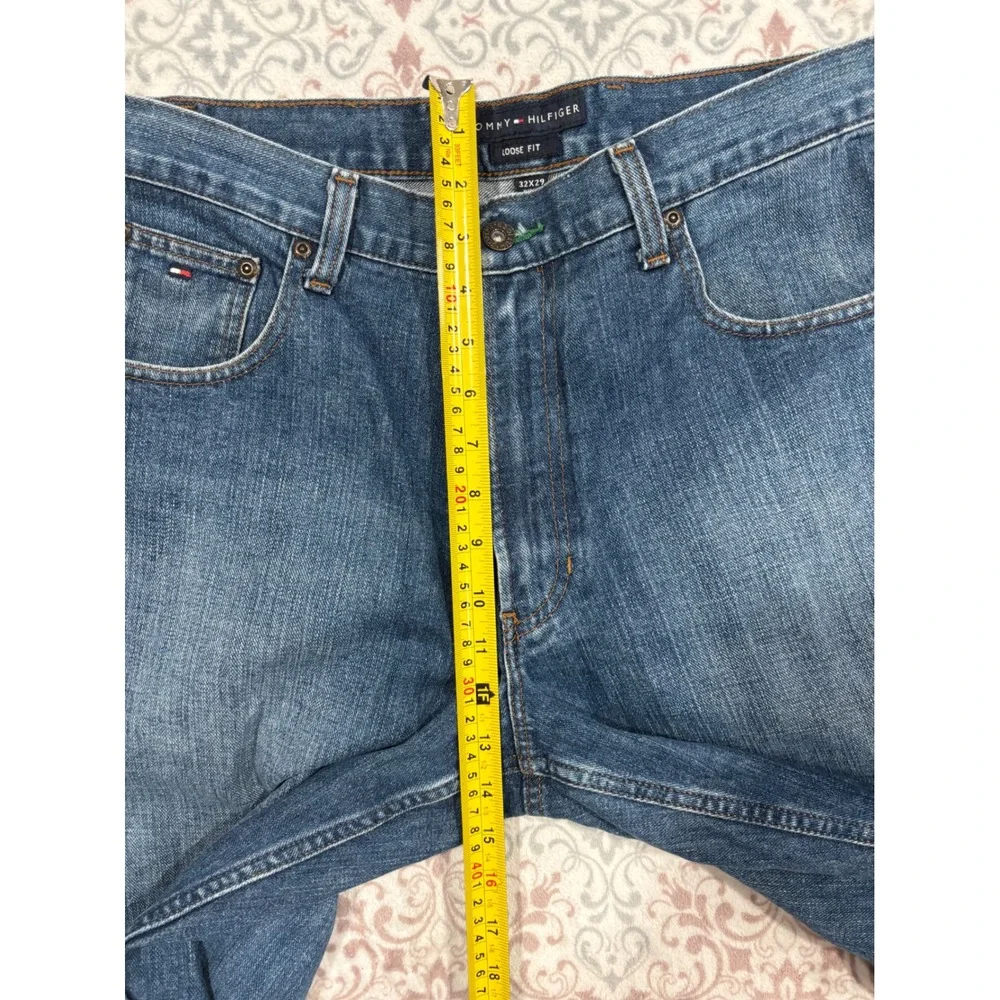 Tommy Hilfiger Loose Fit Jeans Mens 32x29 Medium Wash Blue Denim 100% Cotton